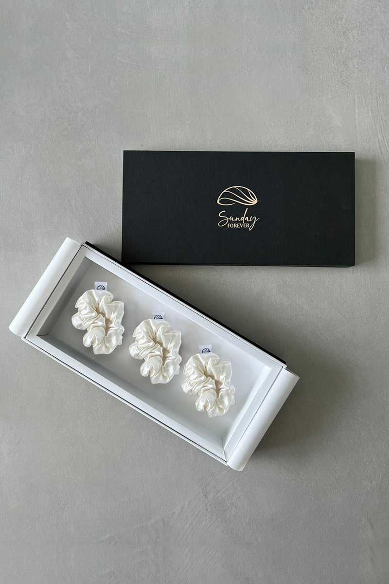Silk Scrunchies set of 3 - White