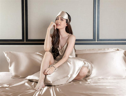 Silk Bedding Set (Out of stock)
